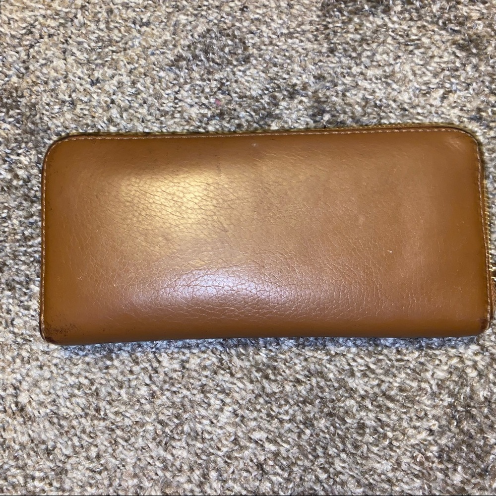 Michael Kors Wallet - Picture 2 of 6